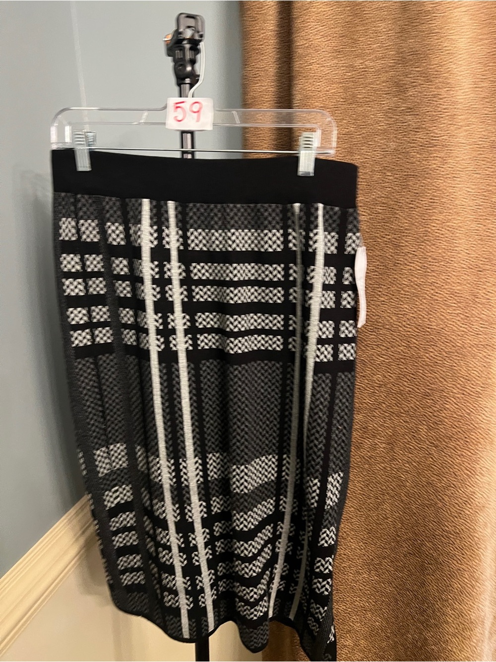 Liz Claiborne Black and White Geometric Midi Skirt